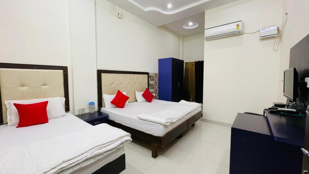 Hotel Namo Palace Kota  Buitenkant foto