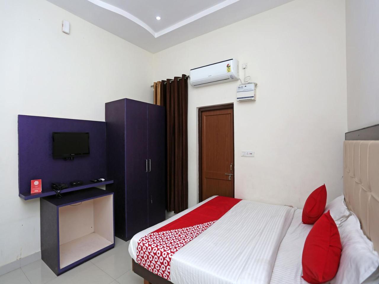 Hotel Namo Palace Kota  Buitenkant foto